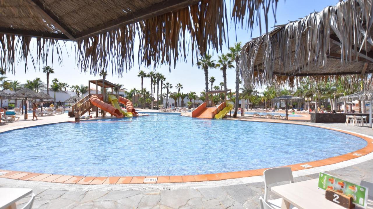 Book Jet - Oasis Pool View Apartment Corralejo Eksteriør billede